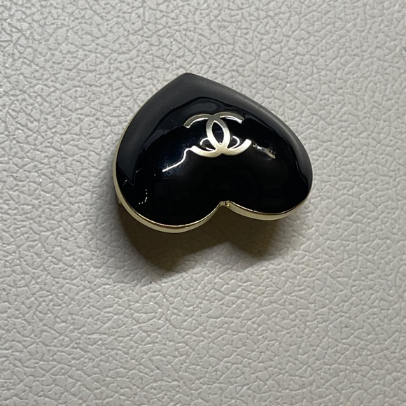 Authentic Chanel heart shape black charm - Picture 4 of 6